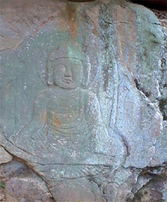 석산리마애여래좌상(石山里磨崖如來坐像)