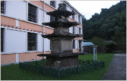 淳化里三层石塔