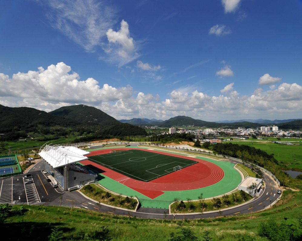 公設運動場