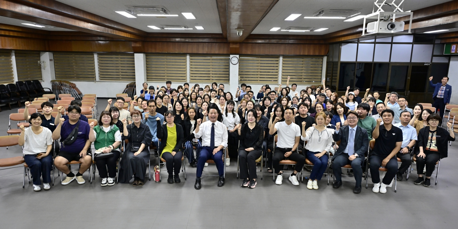 순창군, 자녀 학원비 월 10만 원 지원…학부모와 공감대 형성 - 행정 | 코리아NEWS
