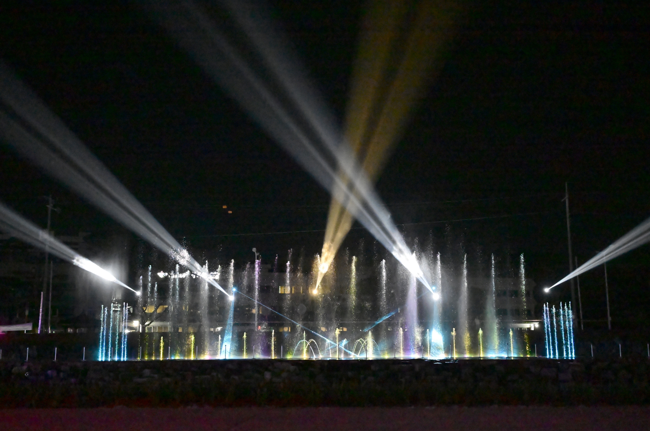 벚꽃놀이 분수쇼1