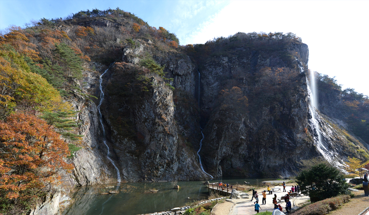 구장군폭포 전경