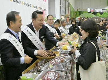 순창 옥광밤·눈꽃복숭아, 수도권 소비자 사로잡다